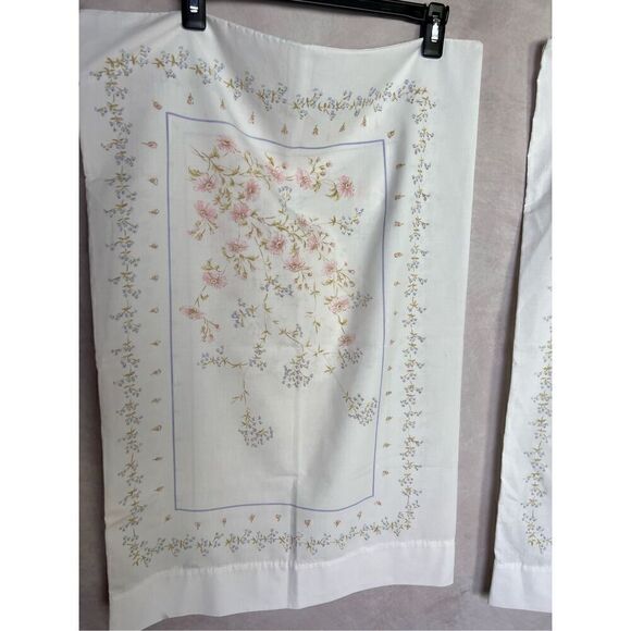 Vintage Floral Pillowcase Set of 2 - Picture 3 of 7